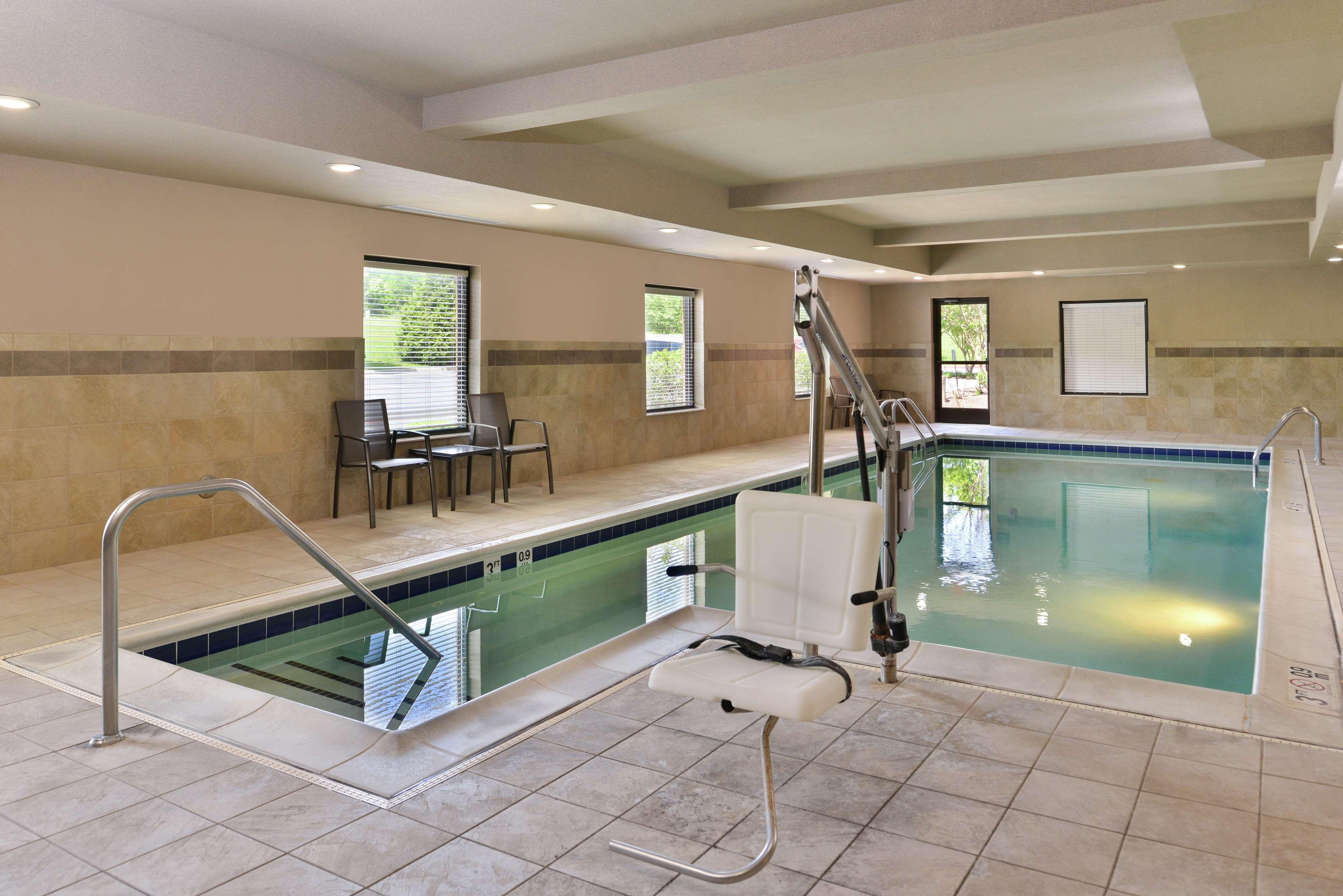 Hampton Inn Harrisonburg South Bagian luar foto