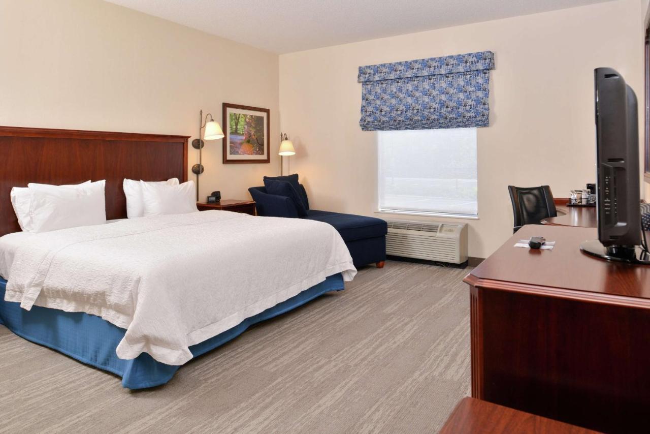Hampton Inn Harrisonburg South Bagian luar foto