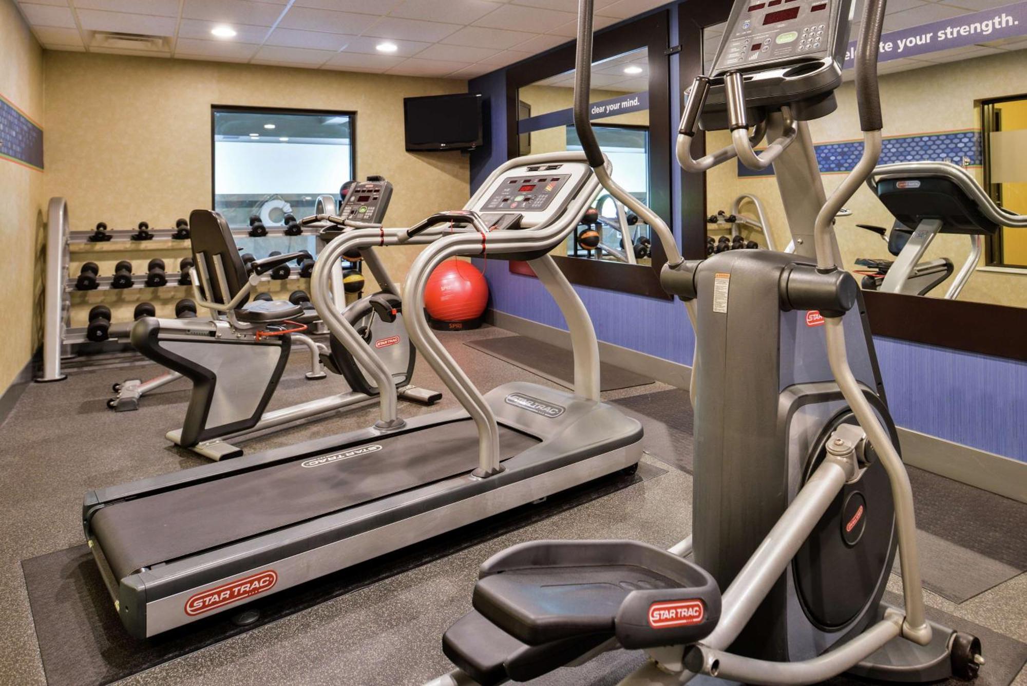 Hampton Inn Harrisonburg South Bagian luar foto