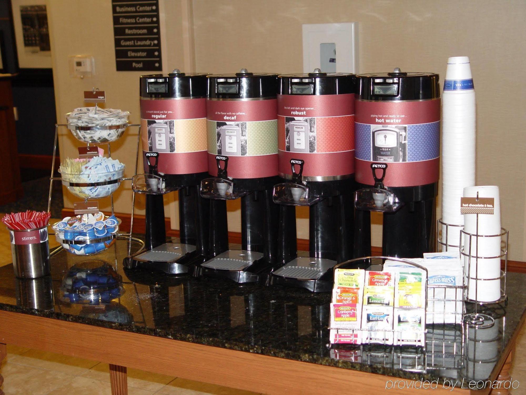 Hampton Inn Harrisonburg South Bagian luar foto