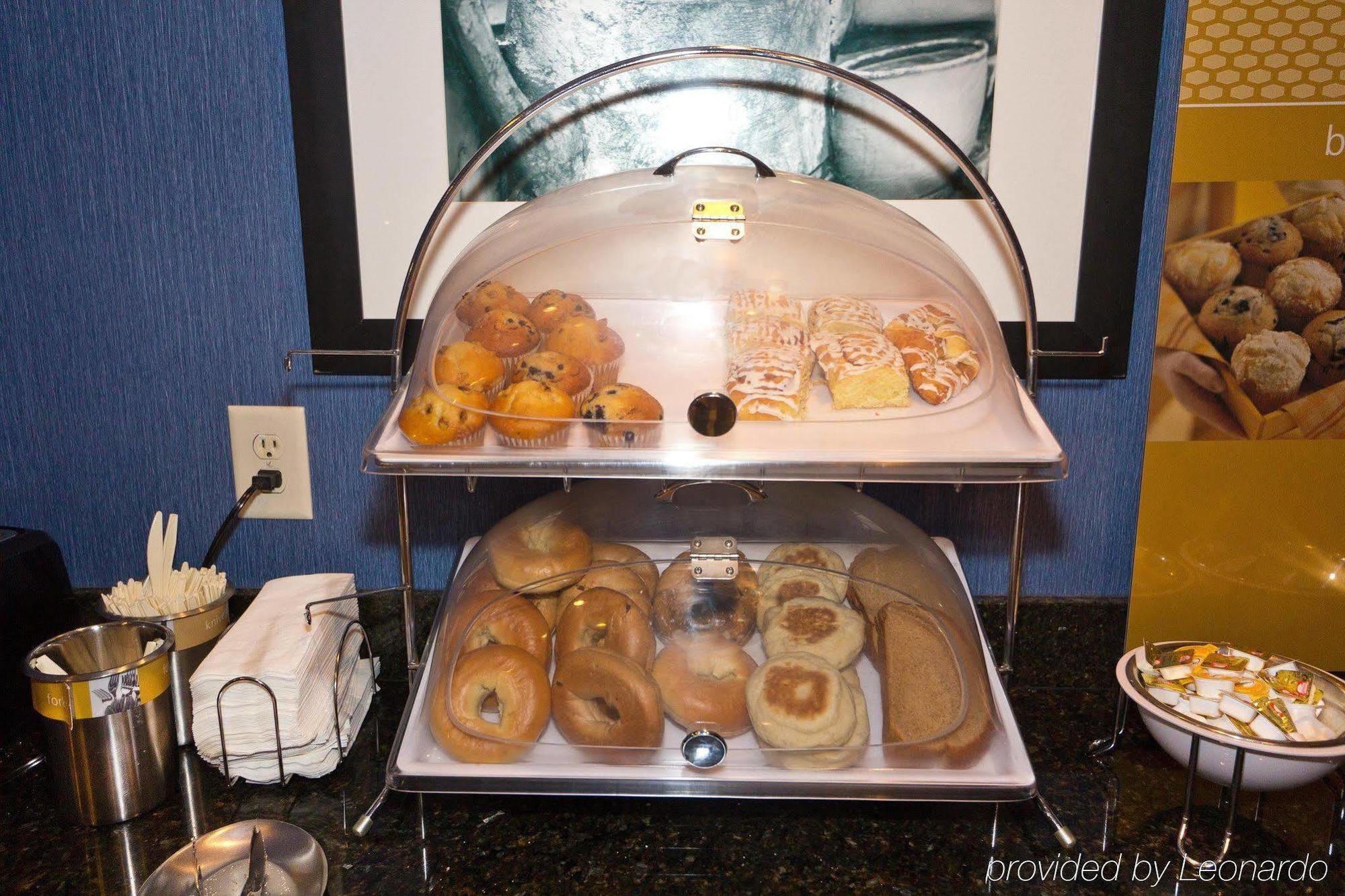 Hampton Inn Harrisonburg South Bagian luar foto
