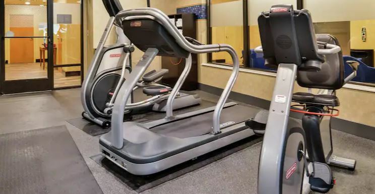 Hampton Inn Harrisonburg South Bagian luar foto